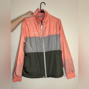 Columbia wind breaker
